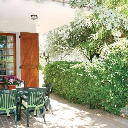 Rue Anatole France Apartment